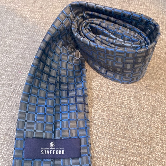Stafford Blue and Grey Geometric Narrow Tie - Picture 3 of 5